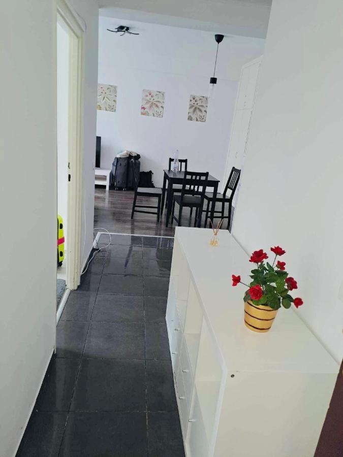 Central Apartment With Balcony Near Castle Hill Budapest Luaran gambar